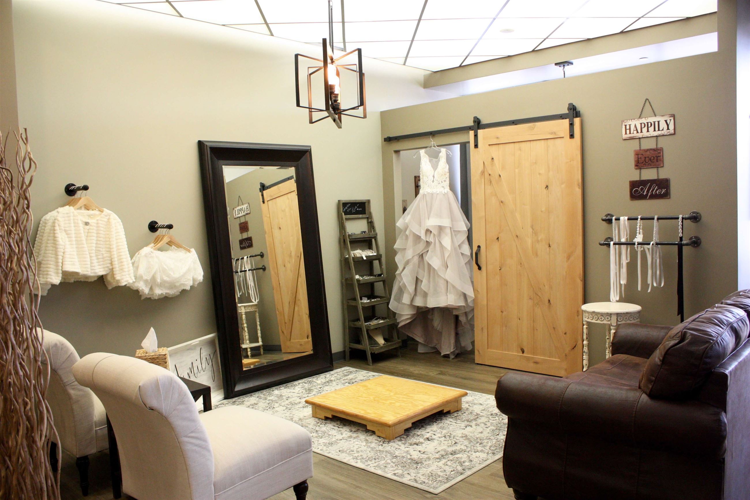 showroom slide