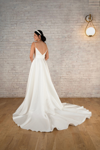Savone #1 (IV-PL) Ivory Gown w Porcelain Tulle Side Plunge thumbnail