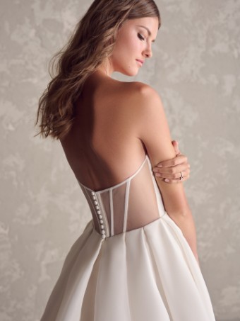 NISHA #4 default Diamond White (gown with Natural Illusion) thumbnail