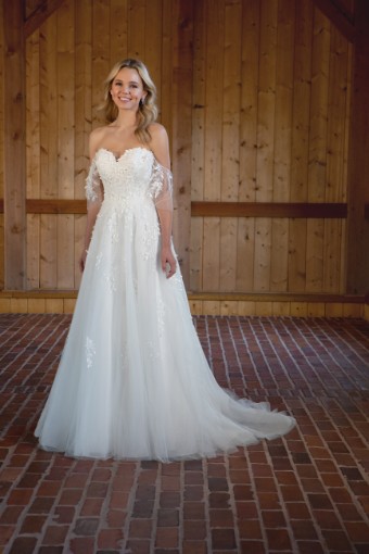 D3529 #2 (IV-BC) Ivory Lace Tulle and Regal Organza over Biscotti Gown thumbnail