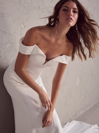 COLBY #4 default Ivory (gown with Natural Illusion) thumbnail